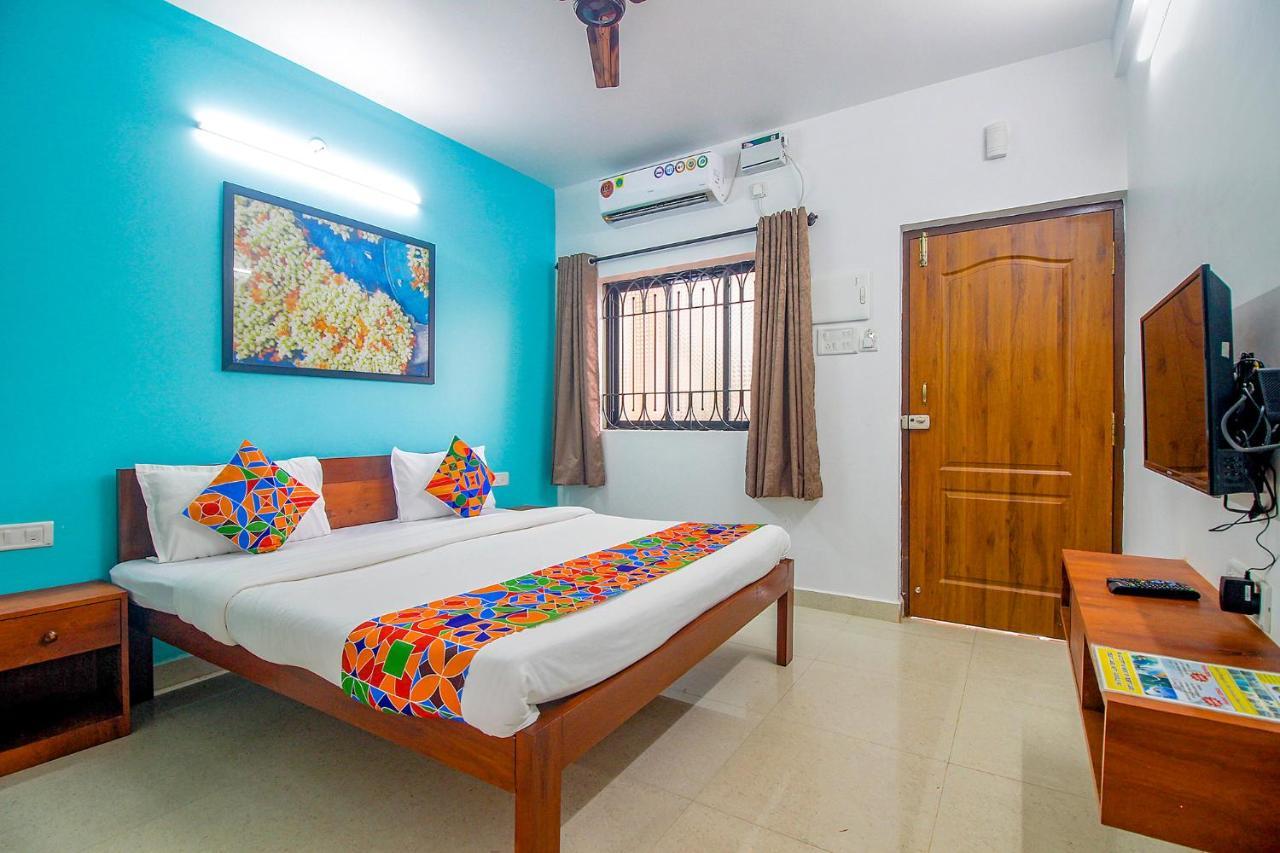 Fabescape Sk Studios With Pool & Gym, Arpora Goa Velha Exterior foto