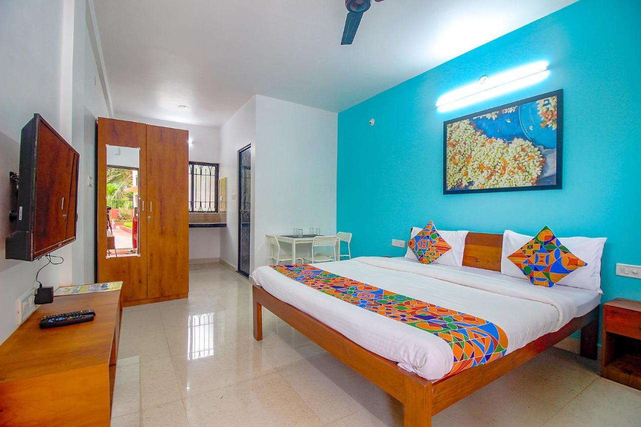 Fabescape Sk Studios With Pool & Gym, Arpora Goa Velha Exterior foto