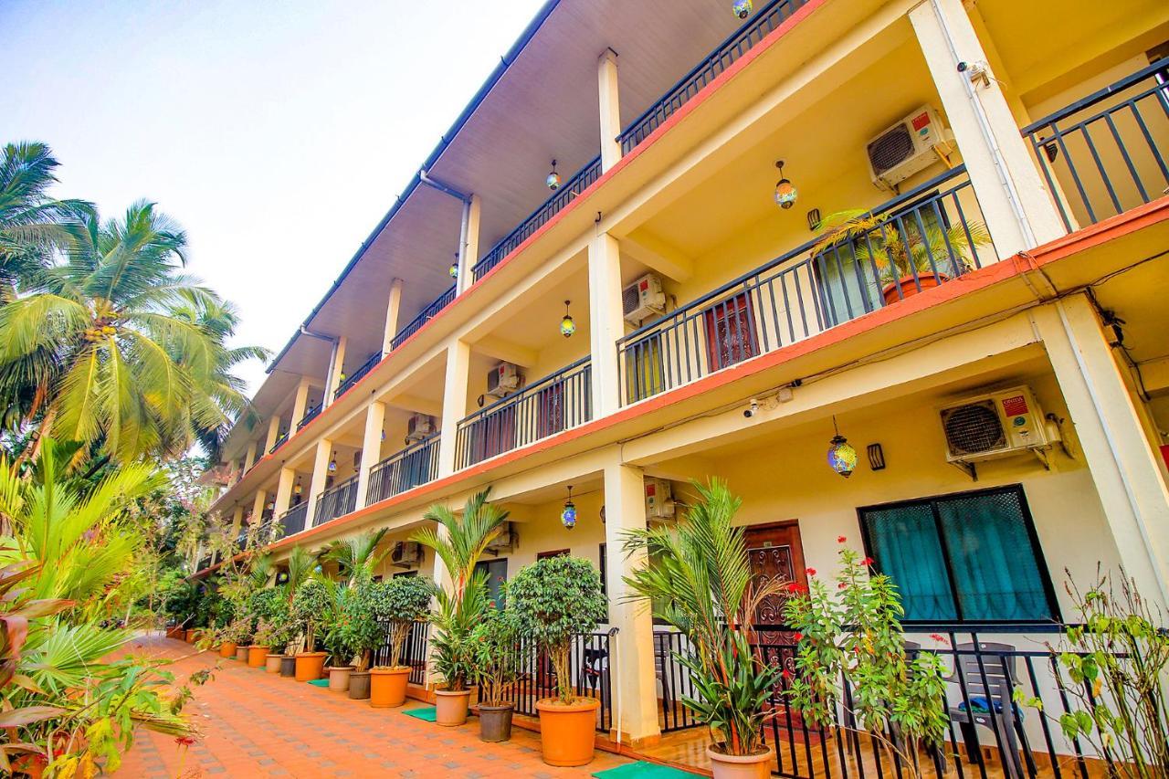 Fabescape Sk Studios With Pool & Gym, Arpora Goa Velha Exterior foto
